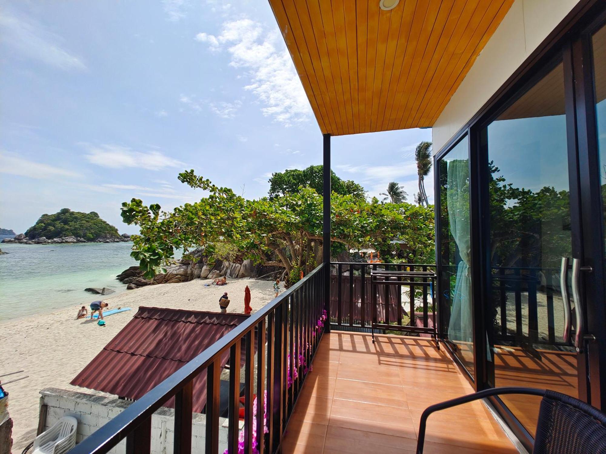 Lipe Sunrise Beach House Exterior photo