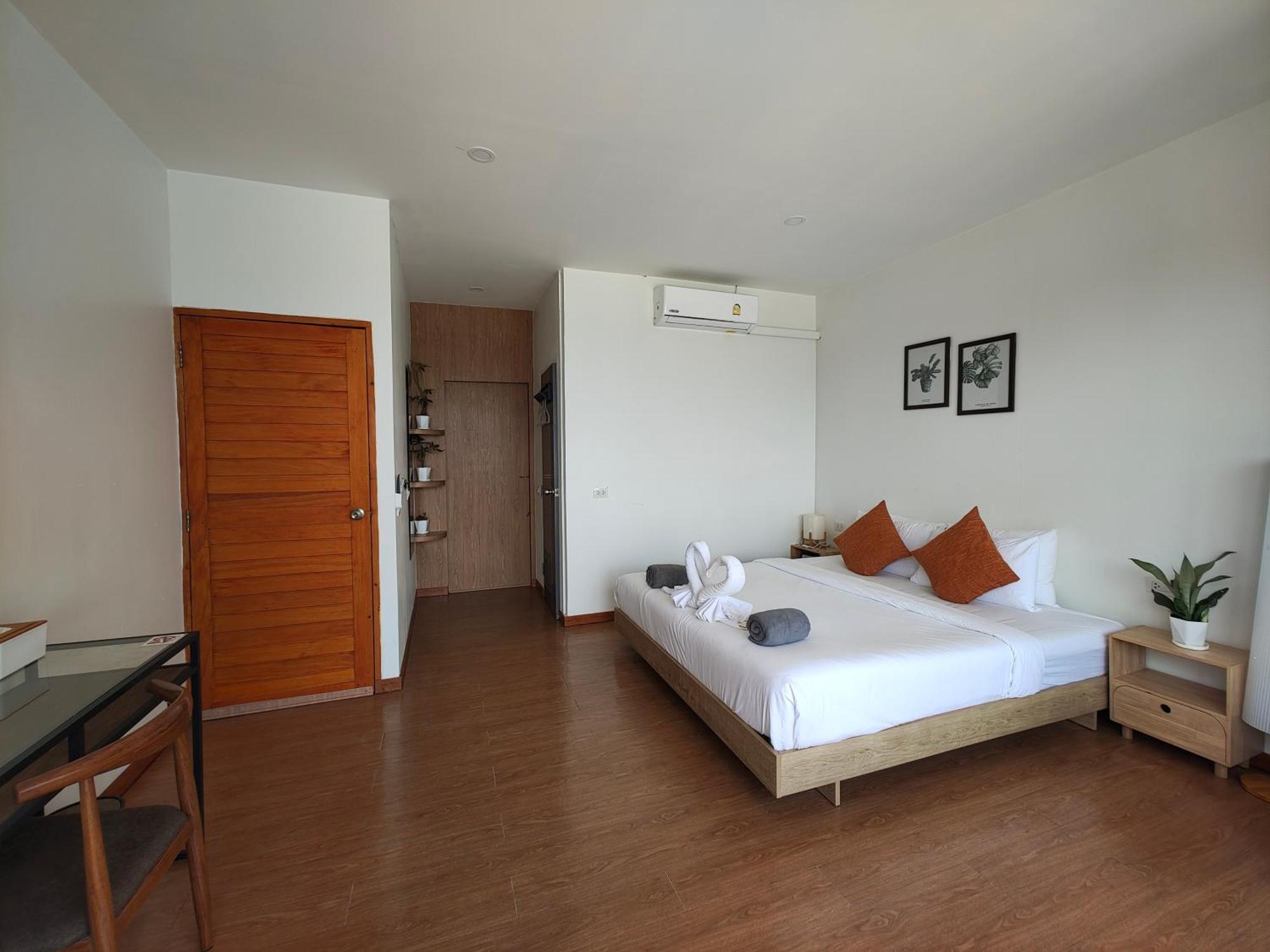 Lipe Sunrise Beach House Exterior photo